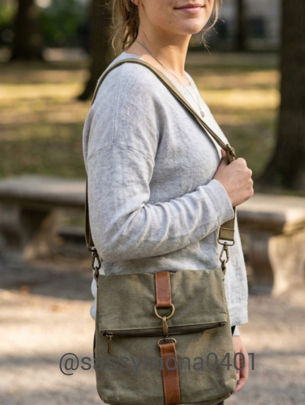 Cargoit Canvas Crossbody Messenger Bag - Unisex Adjustable Strap - Picture 2 of 5